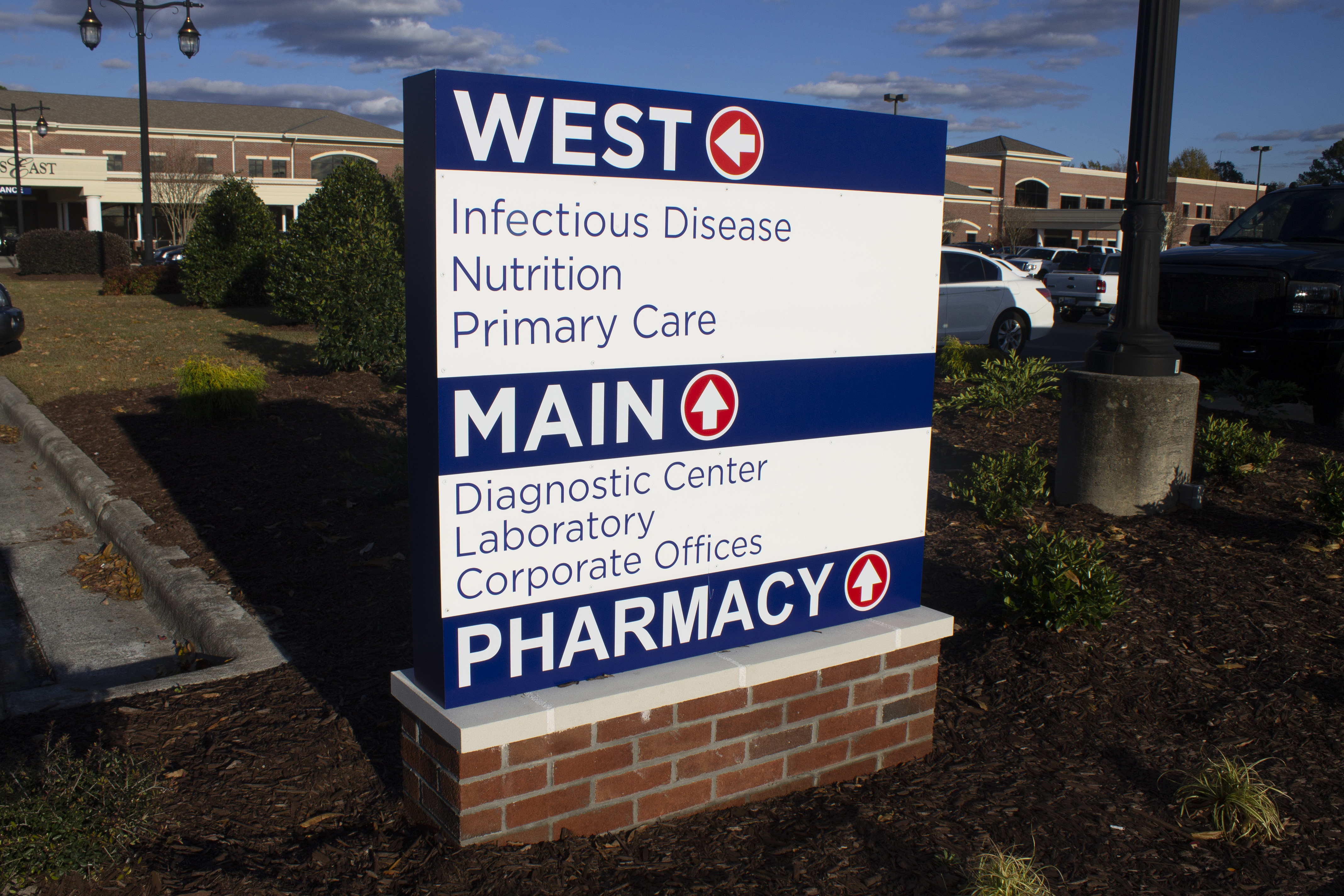 A custom doctors office sign installed by FASTSIGNS near South Ozone Park, NY